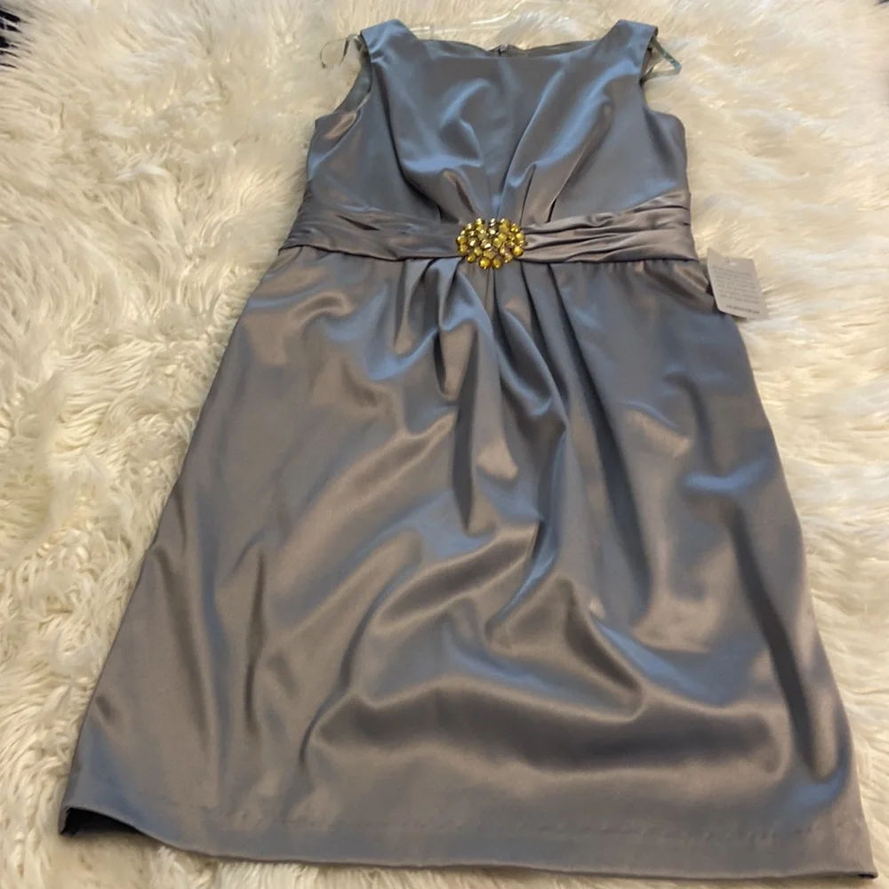 Eliza J Dress Brand New with tag size 12 length 39” bust 32” color silver - Picture 9 of 12